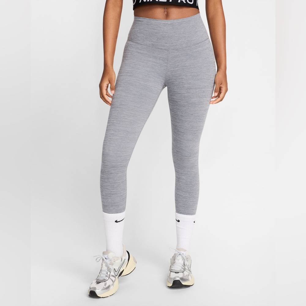 Nike Grey Heather High-Waisted Crop Leggings